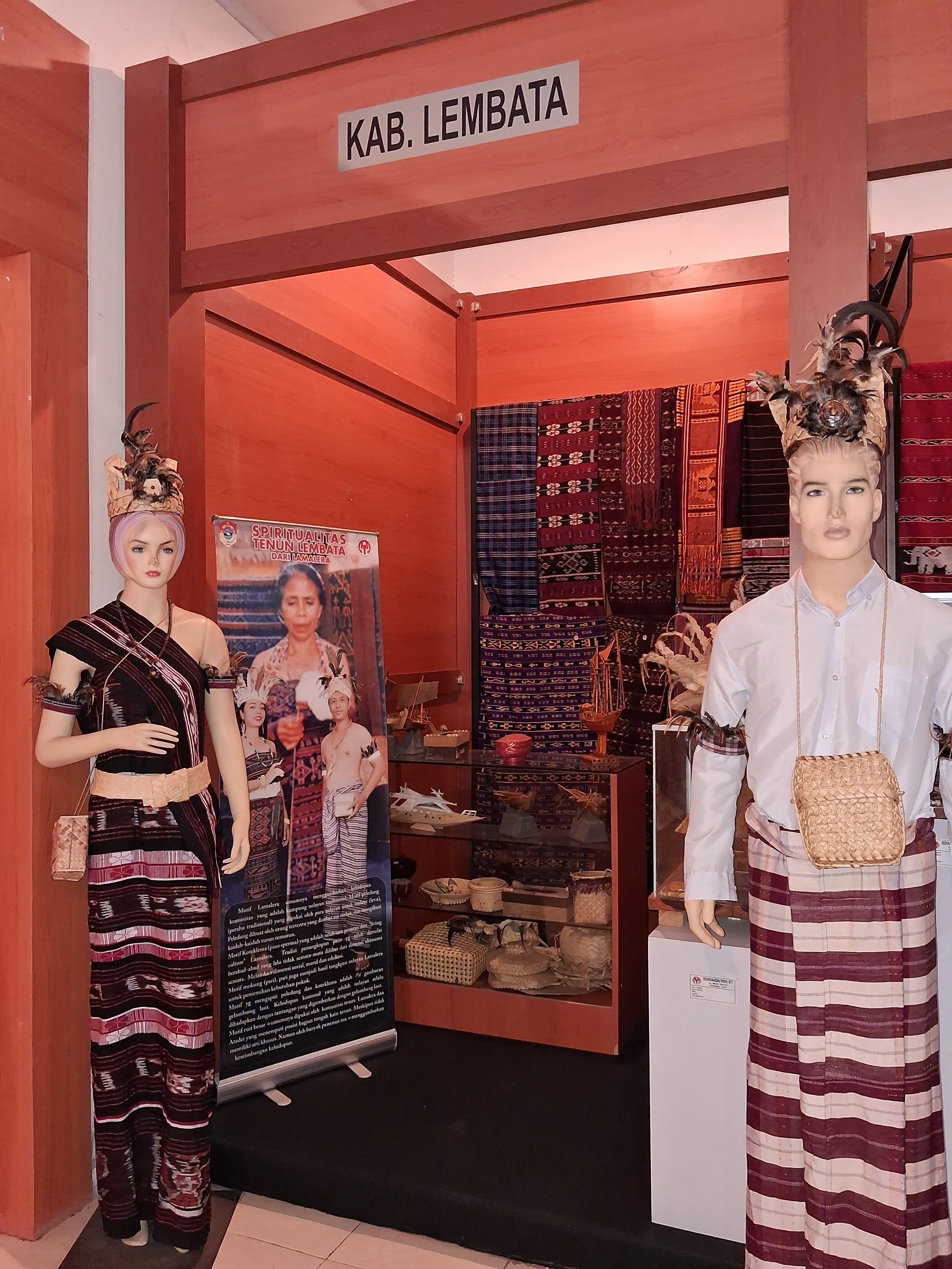 Foto Tenun Ikat Lembata