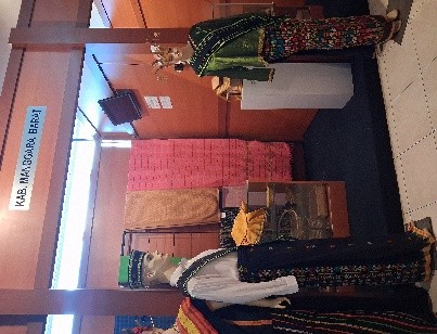 Foto Towe Songke Manggarai Barat