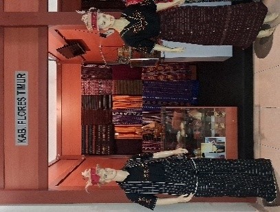 Foto Tenun Lamaholot